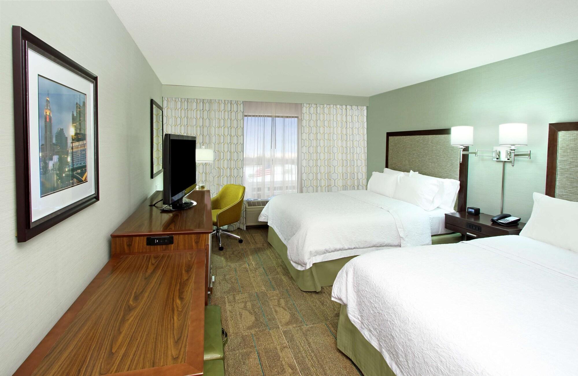 Hampton Inn & Suites Columbus Гілліард Екстер'єр фото