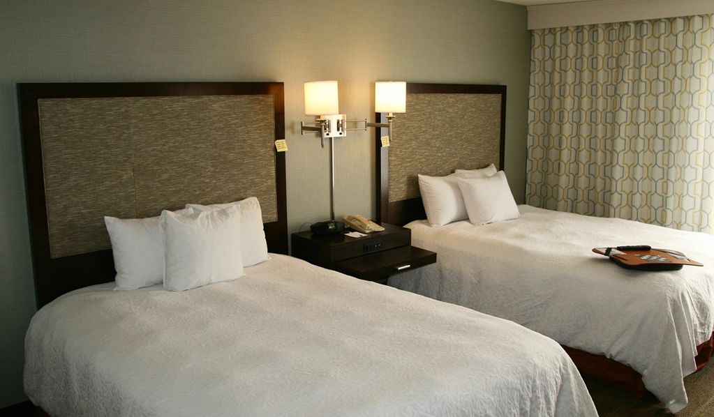 Hampton Inn & Suites Columbus Гілліард Номер фото