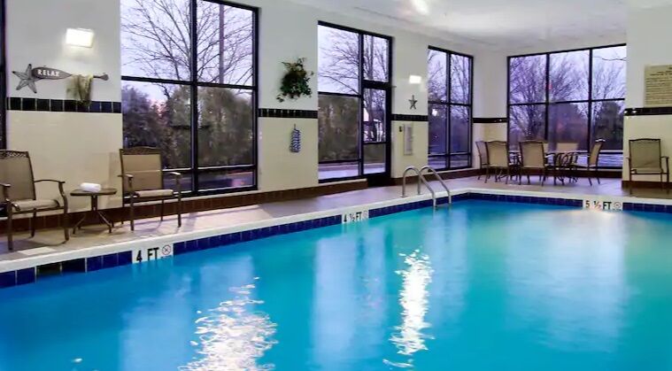 Hampton Inn & Suites Columbus Гілліард Екстер'єр фото